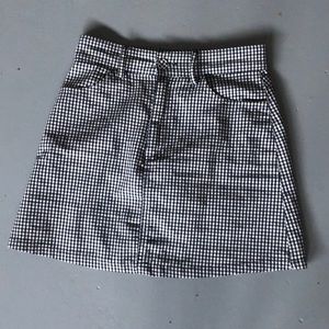 Brandy Melville mini skirt